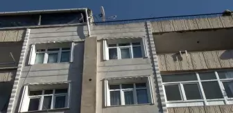 Esenler'de çatı katı yangını: 1 ölü