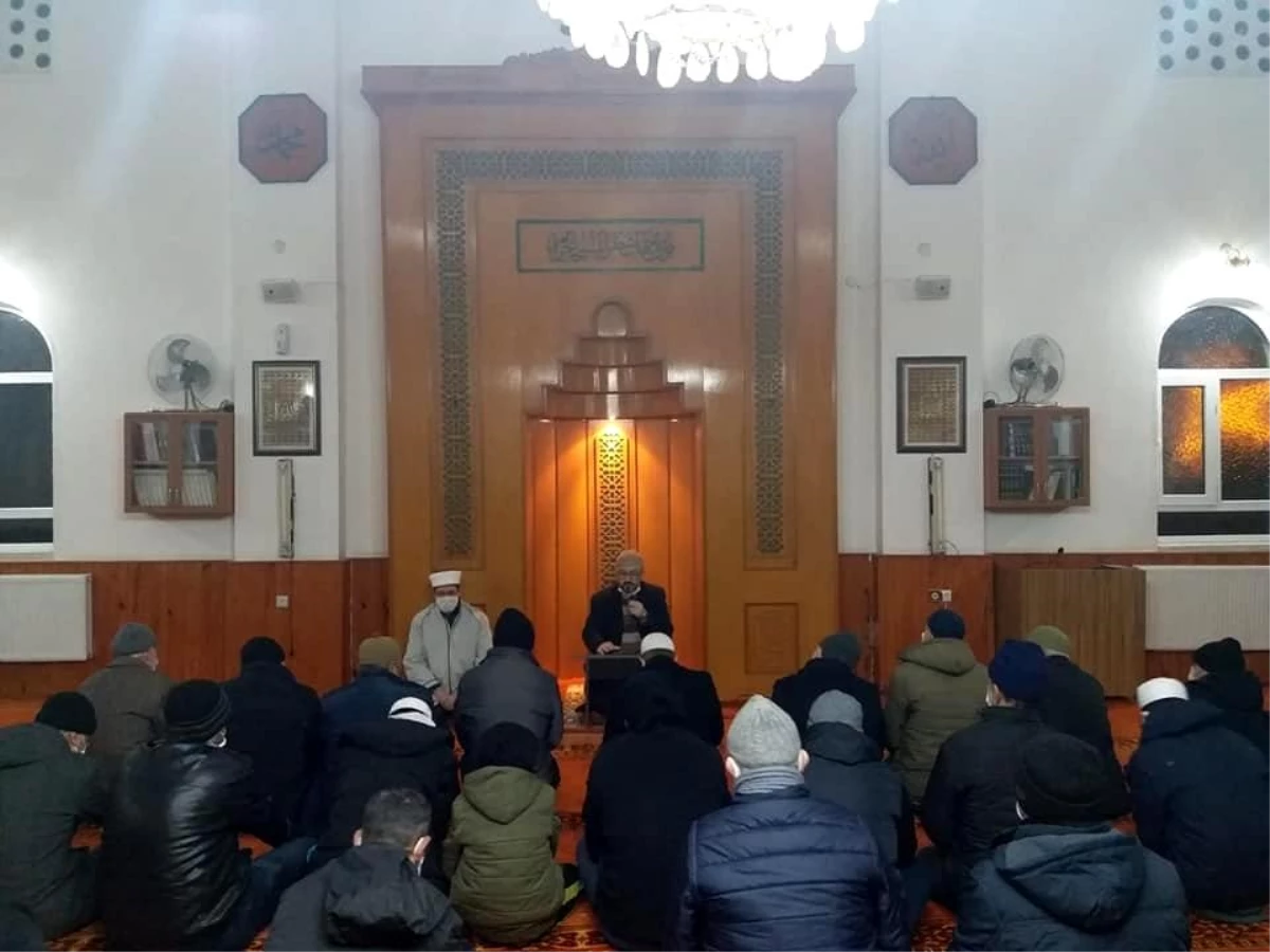 Gediz İmam Hatip Lisesi Tatbikat Camii\'nde "Sabah Namazı Buluşması"