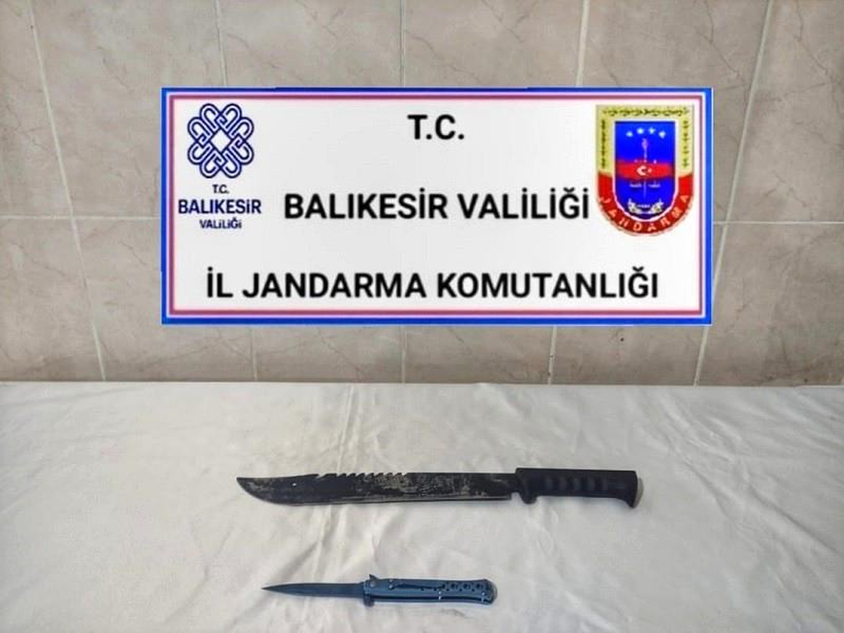 Jandarma aranan 22 kişiyi yakaladı