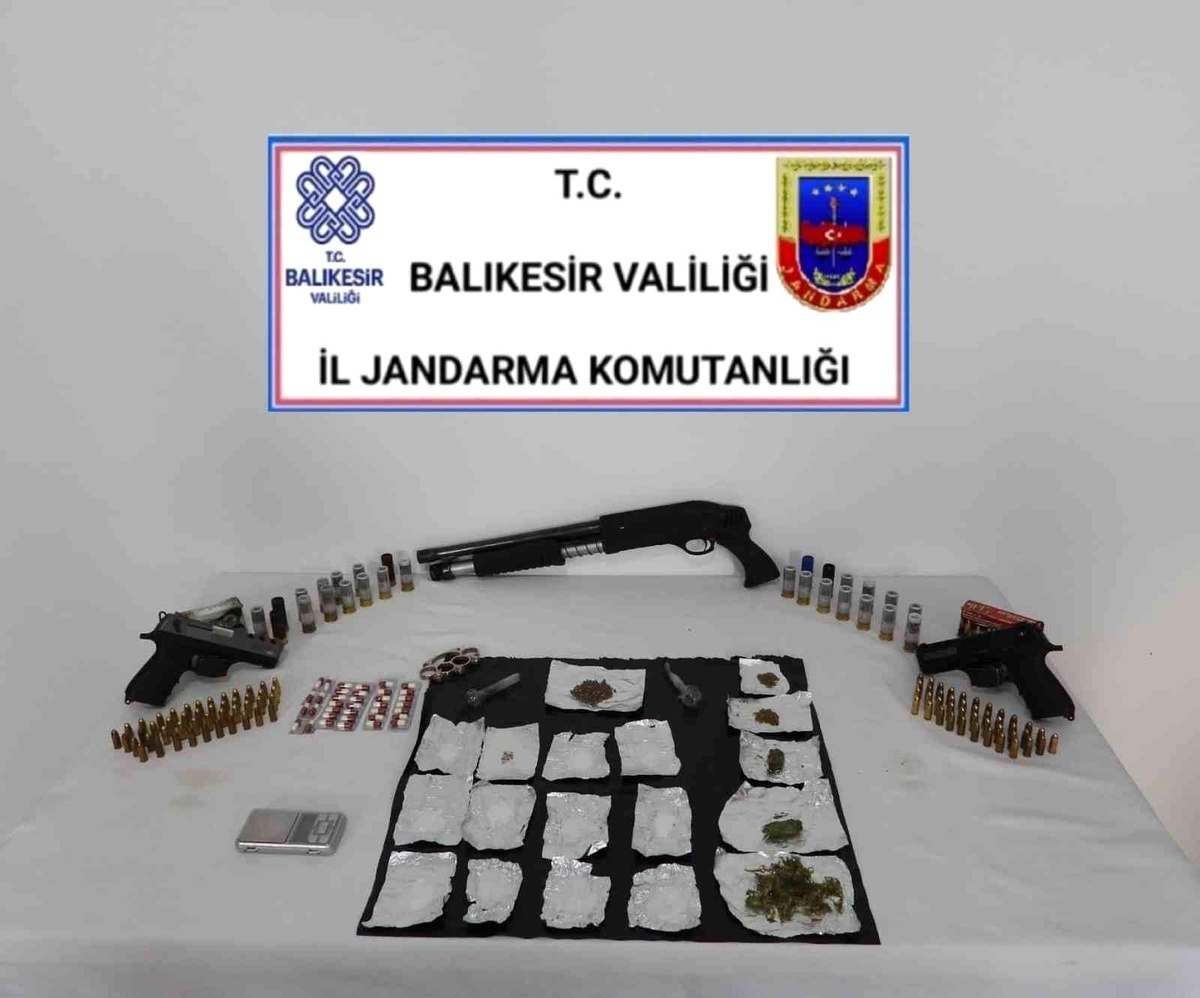 Jandarma\'dan uyuşturucu satıcılarına geçit yok