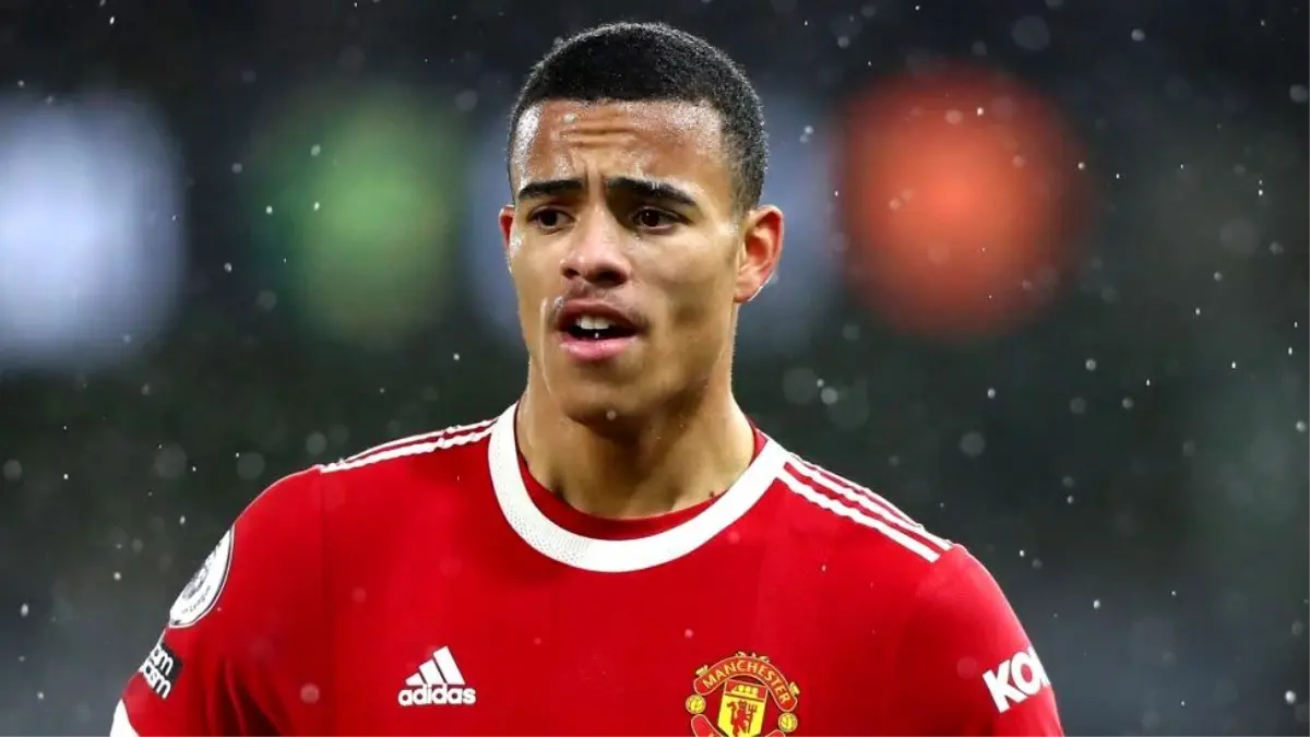 Mason Greenwood: Manchester United, tecavüzle suçlanan futbolcuyu süresiz kadro dışı bıraktı