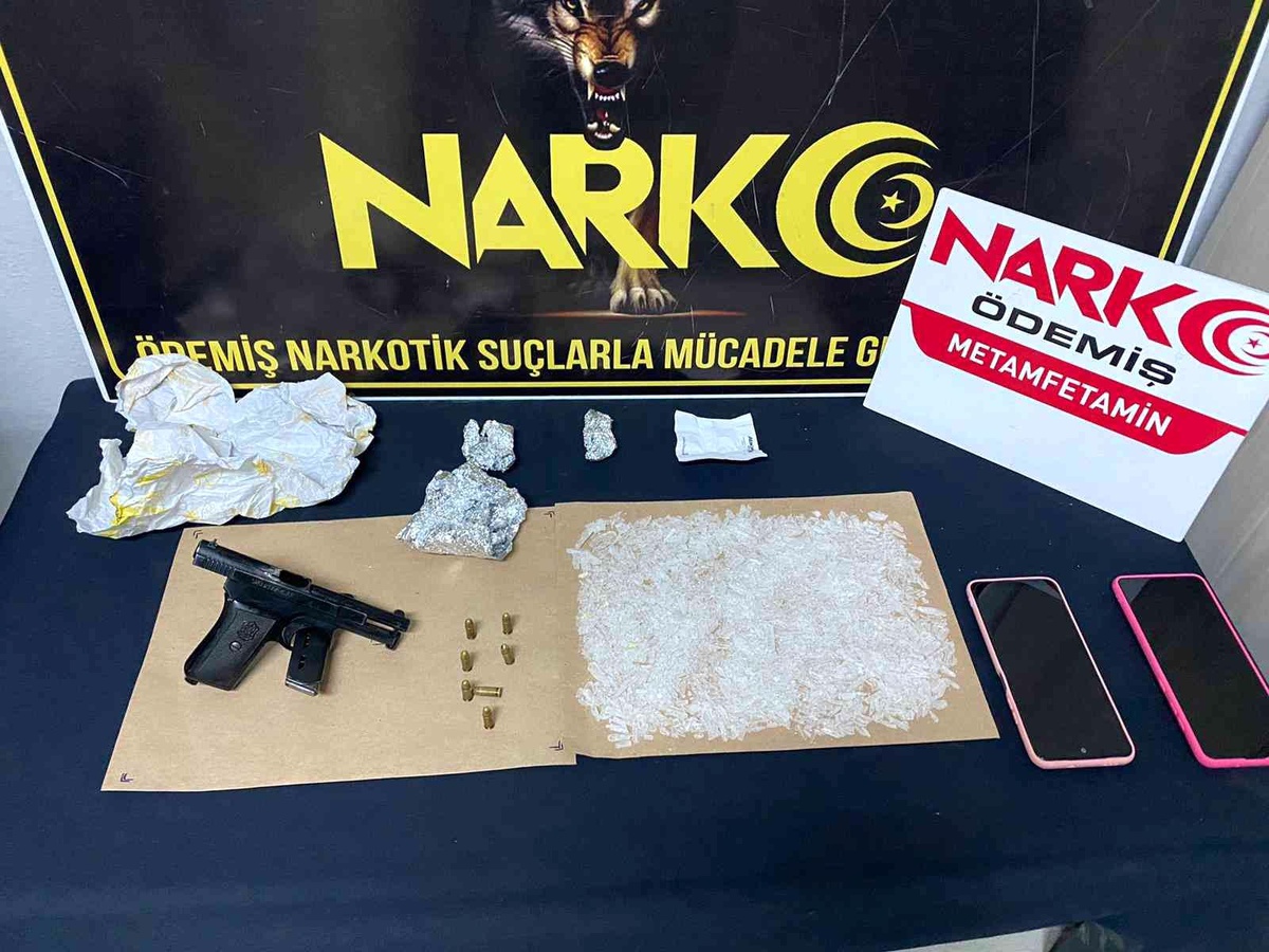 Uyuşturucu taciri kadın kıskıvrak yakalandı