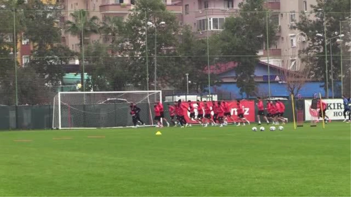Alanyaspor Teknik Direktörü Farioli\'den Galatasaray maçı açıklaması