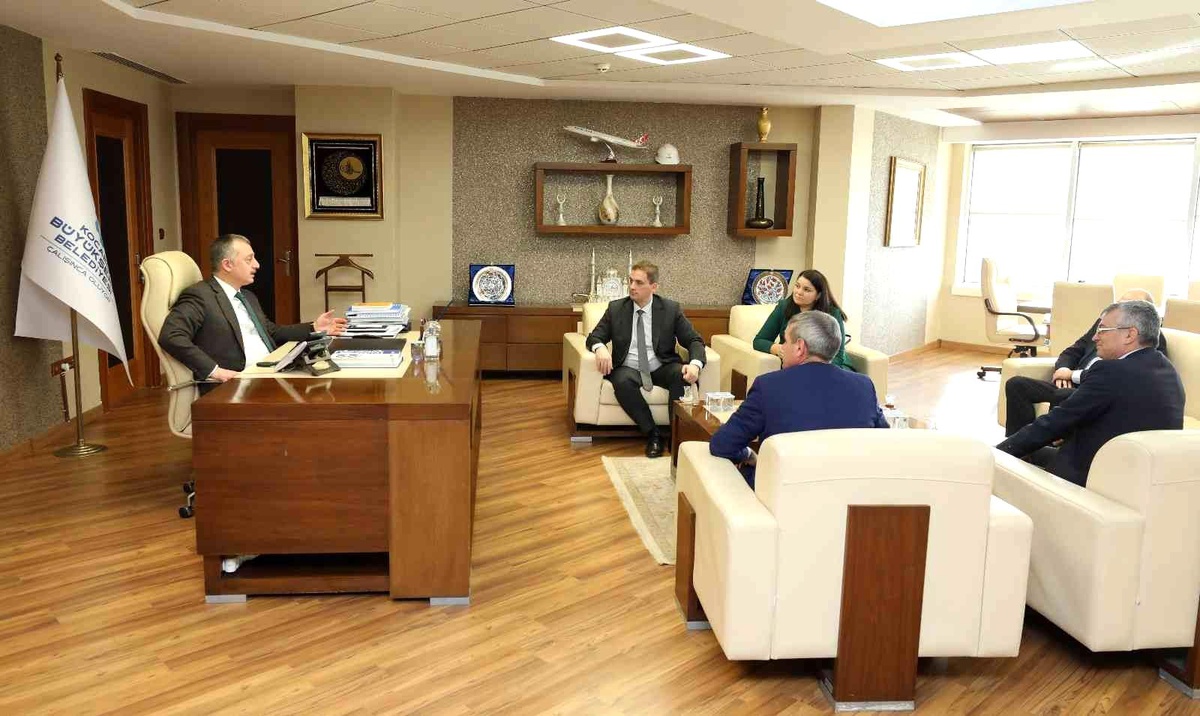 Başkan Büyükakın: "Sizler bizim baş tacımızsınız"