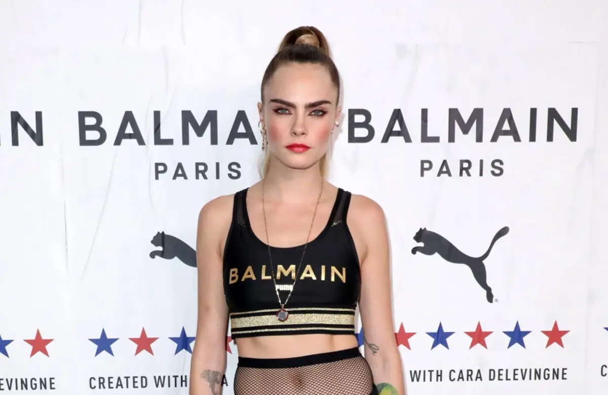 Cara Delevingne: \'Eşcinsel bir genç olmak çok zordu\'