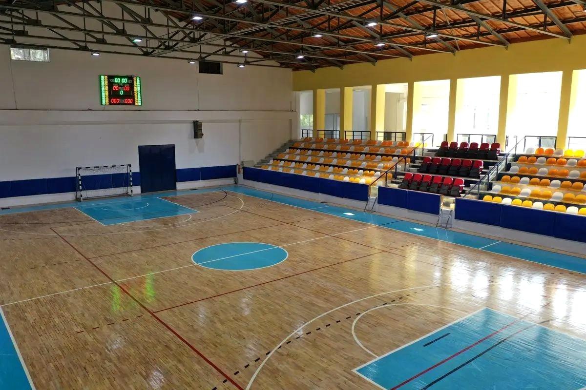 Efeler\'deki Spor ve Kültür Salonu yenilendi