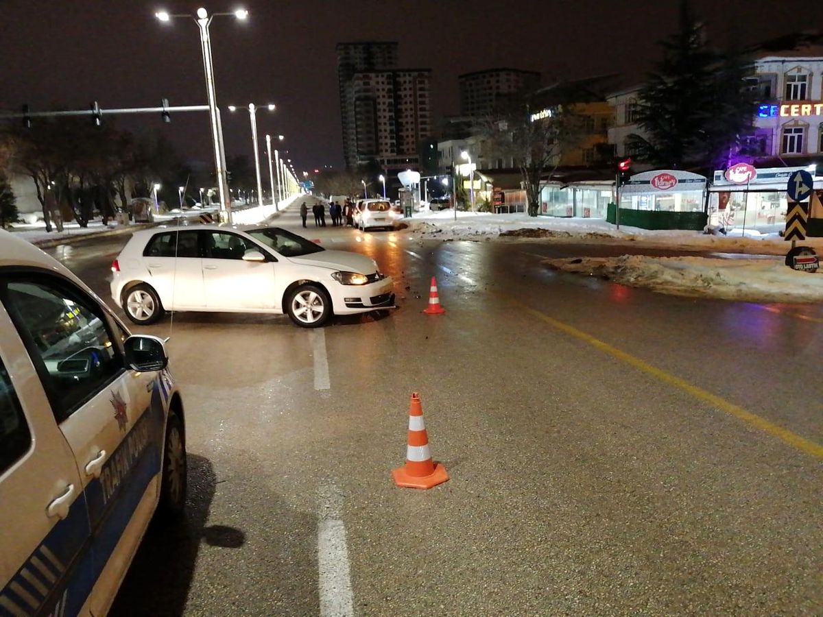 Elazığ\'da trafik kazası: 1 yaralı
