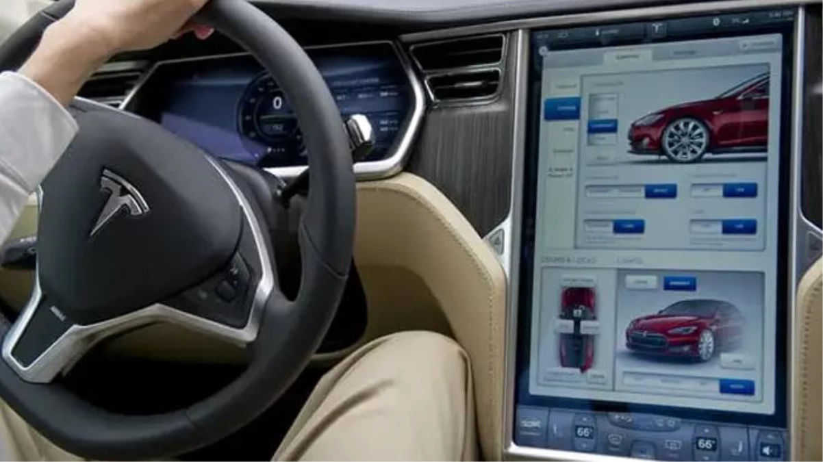 Elektrikli otomobil devi Tesla, yazılım sorunu nedeniyle yaklaşık 54 bin aracını geri çağırıyor