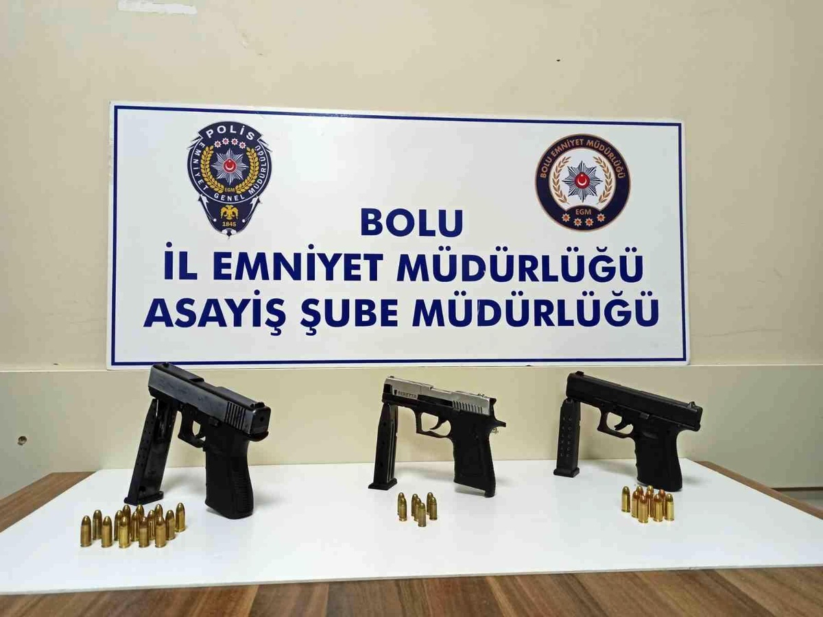 "Huzur 14" uygulamasında 3 silah yakalandı