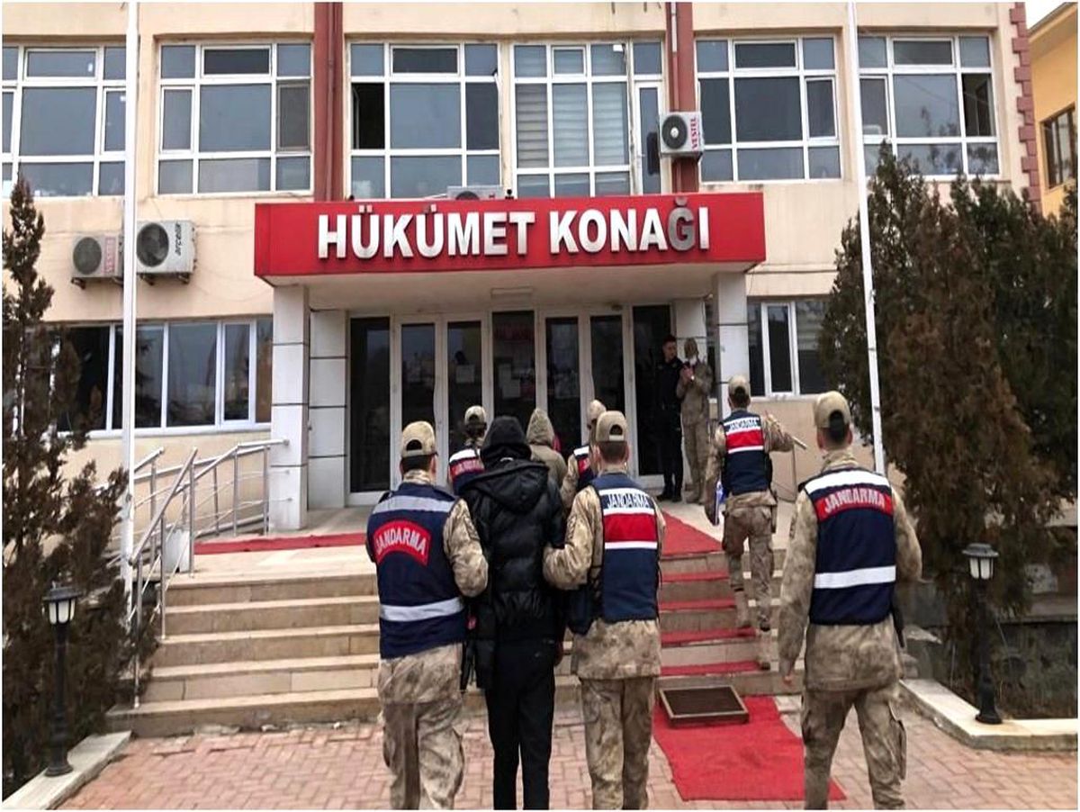 Iğdır\'da kamu kurumundan hırsızlık yapan 5 kişiden 1\'i tutuklandı