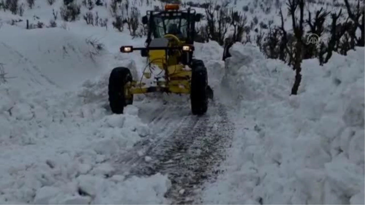 Kar nedeniyle 84 yerleşim yerinin yolu kapandı
