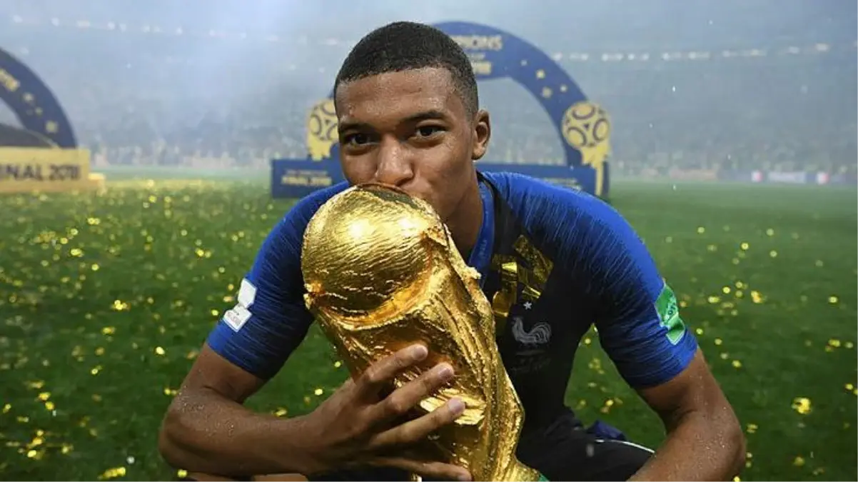 Ronaldo, Mbappe\'nin kazanacağı parayı öğrenince çıldırdı! Gündemi sallayan yorum