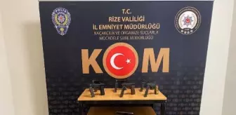 Otobüste yapılan aramada valizinden 20 tabanca çıkan yolcu tutuklandı