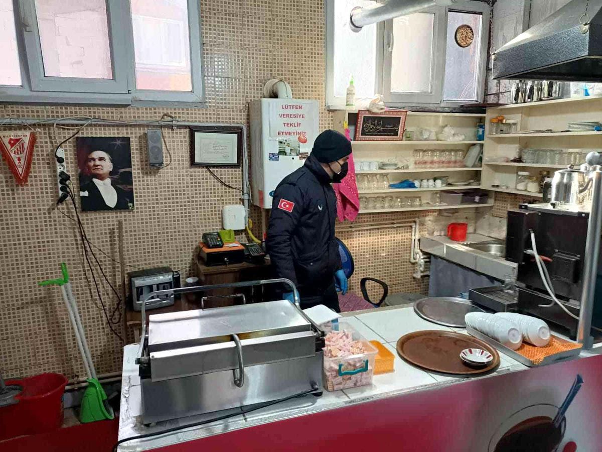 Zabıtadan kahvehanelere denetim