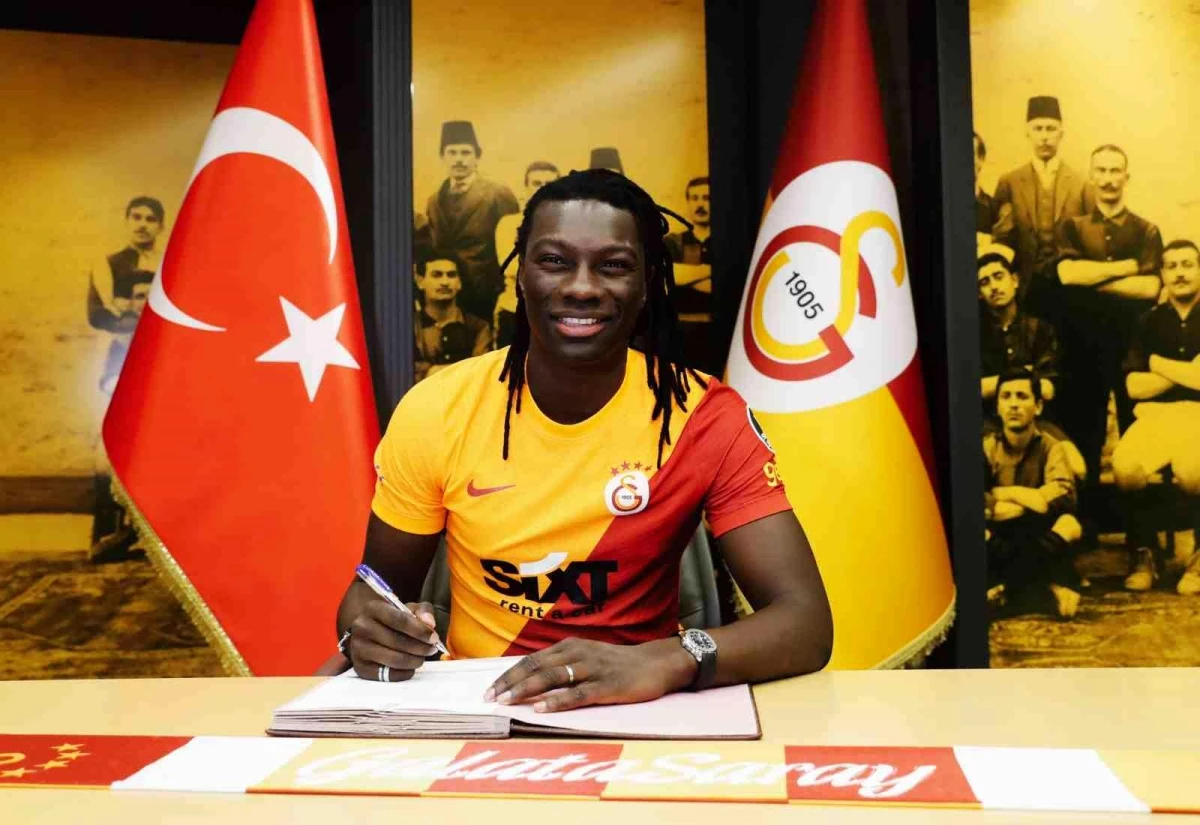 Bafetimbi Gomis Galatasaray\'a yeniden transfer oluyor!