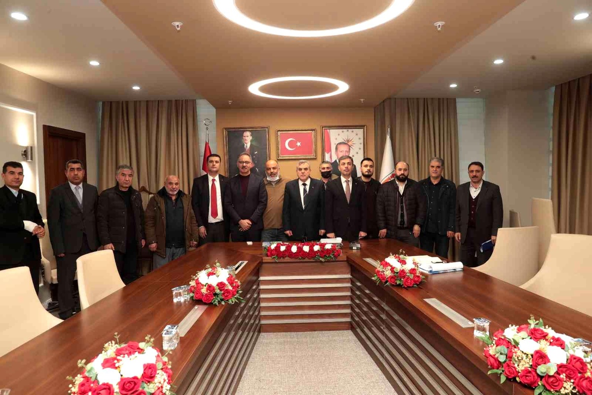 Beyazgül, kuyumcular çarşısı esnafıyla bir araya geldi