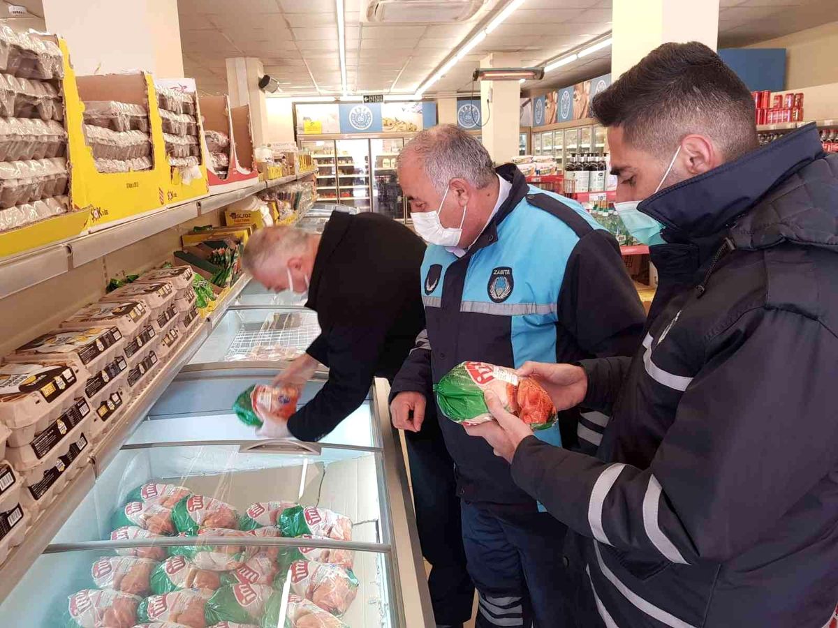 Hakkari\'de kasa ve raf denetimi
