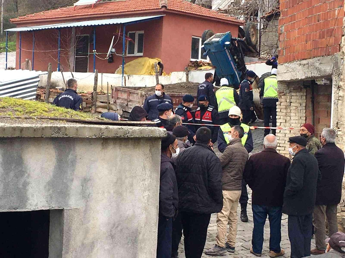 Kepsut\'ta traktörün altında kalarak can verdi