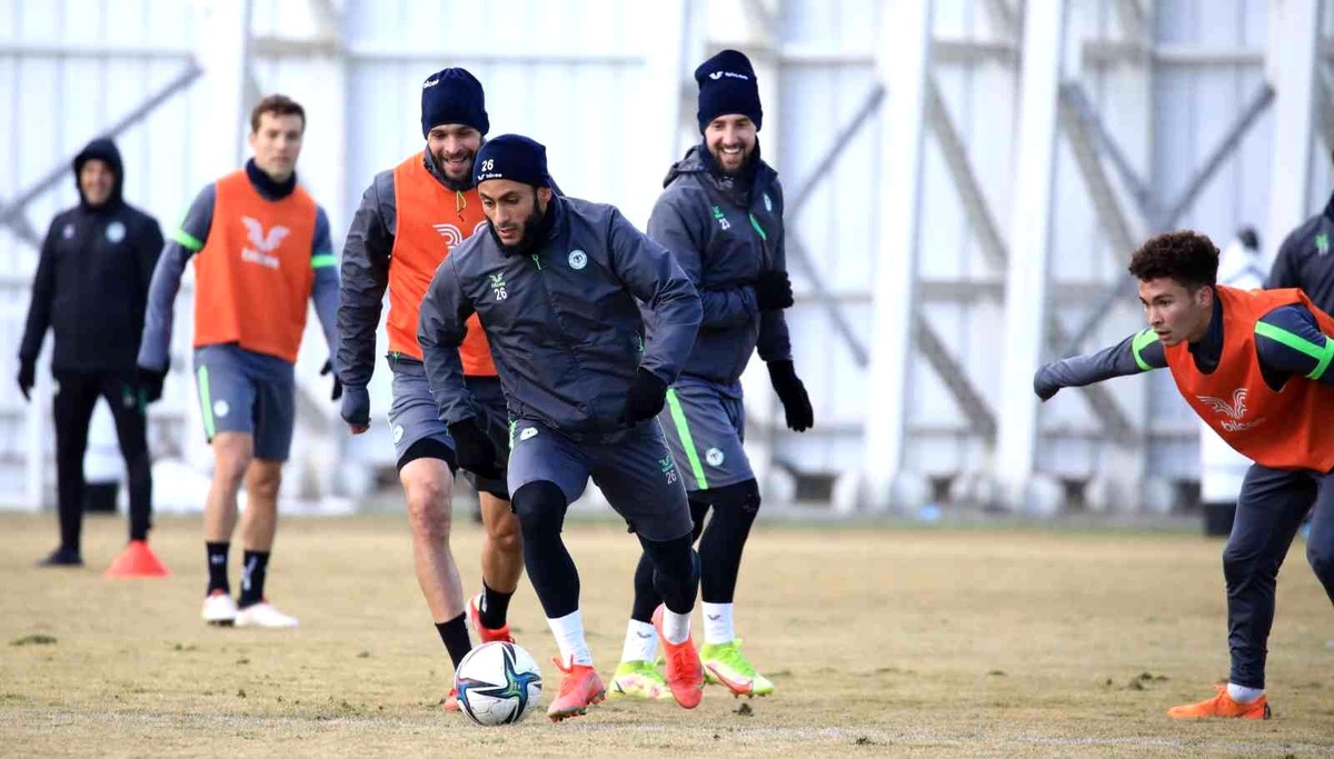 Konyaspor\'da Giresunspor maçı hazırlıkları sürüyor