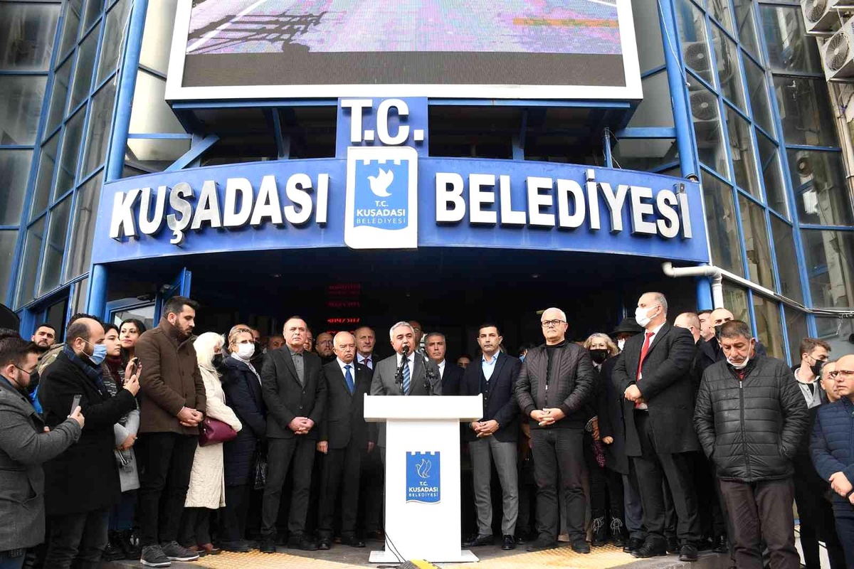 Son dakika haber... Millet İttifakı\'ndan Kuşadası Belediye Başkan Yardımcısına yapılan silahlı saldırıya sert tepki