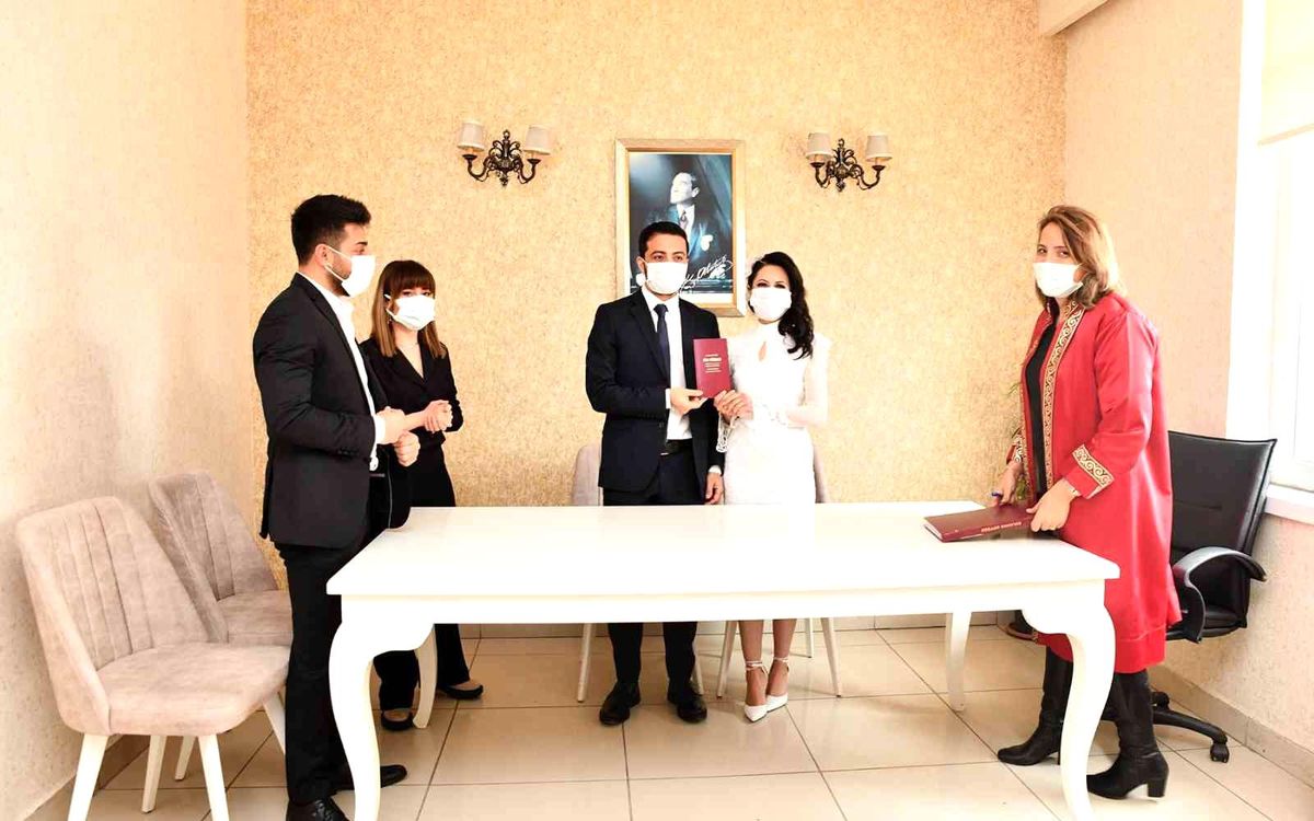 Nikah dairelerinde 02.02.2022 yoğunluğu