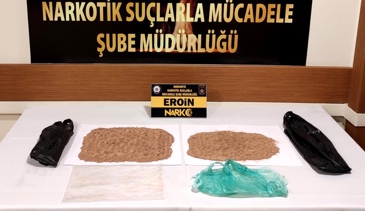 Osmaniye\'de uyuşturucuyla yakalanan kadın tutuklandı