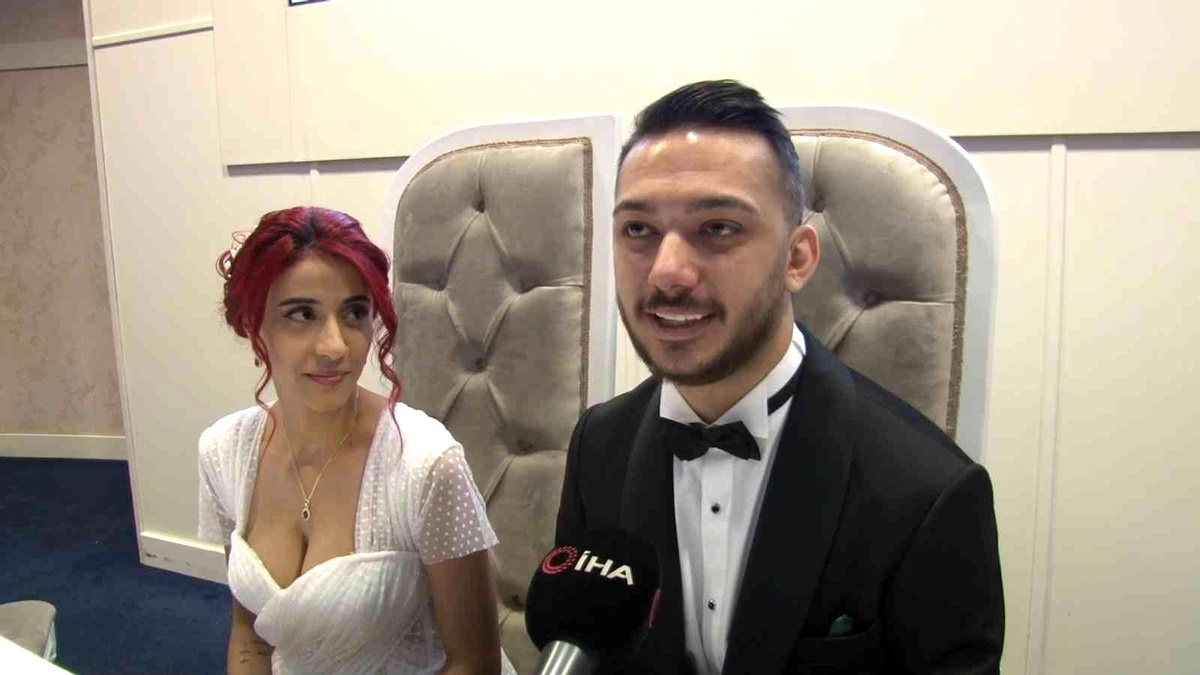 Ümraniye\'de çiftler, 02.02.2022 tarihinde dünya evine girdiler