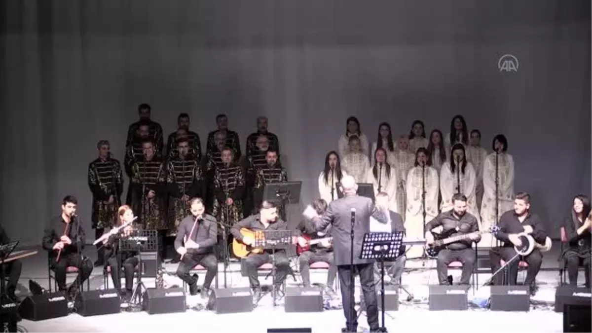 Antakya Medeniyetler Korosu konser verdi