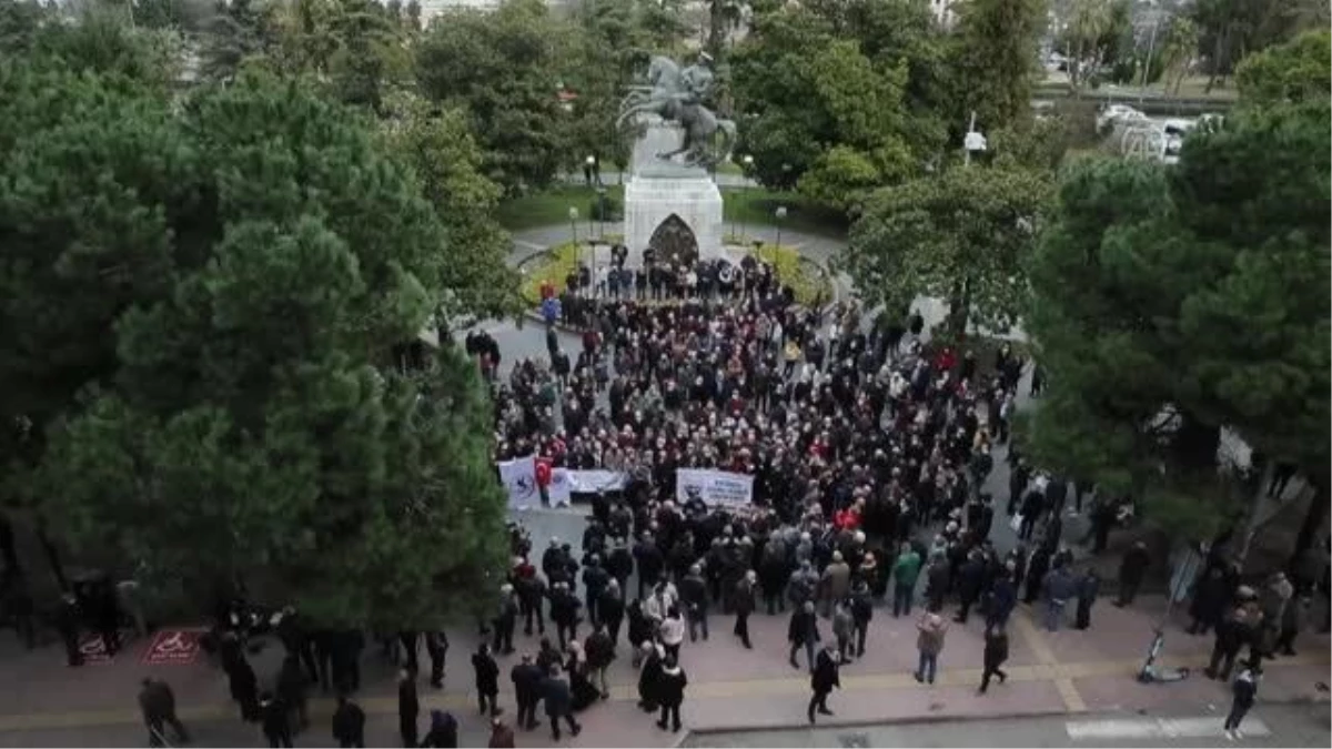 Atatürk Anıtı\'na saldırıya siyasi partilerden ve STK\'lerden tepki