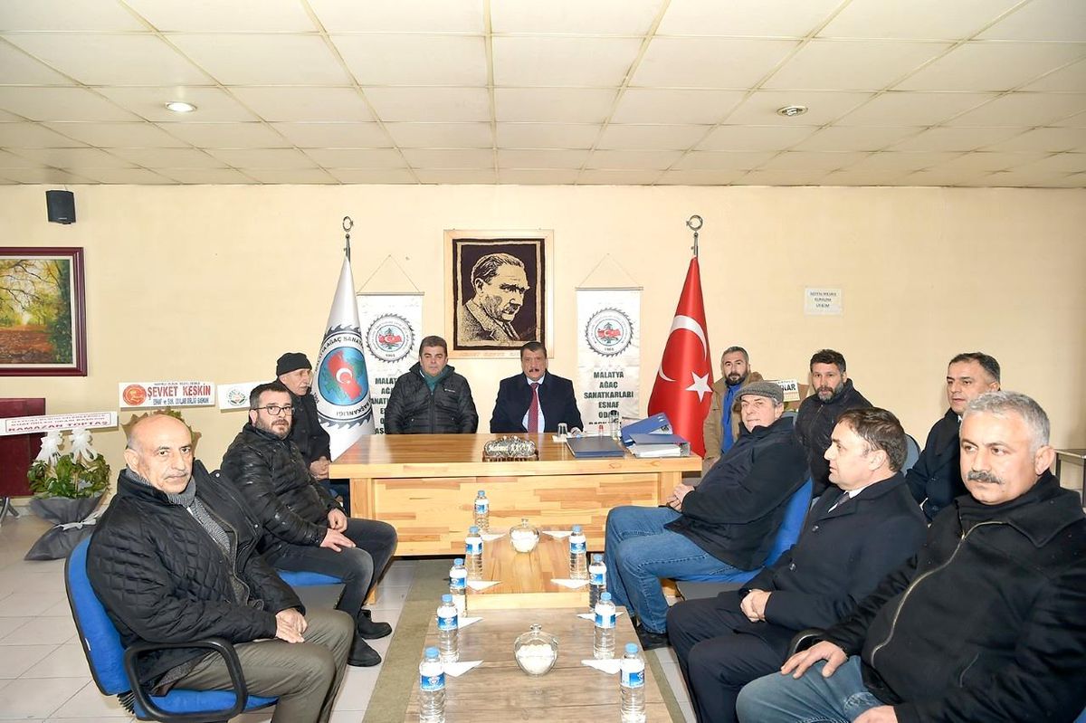 Başkan Gürkan'dan ağaç sanatkarları odasına ziyaret