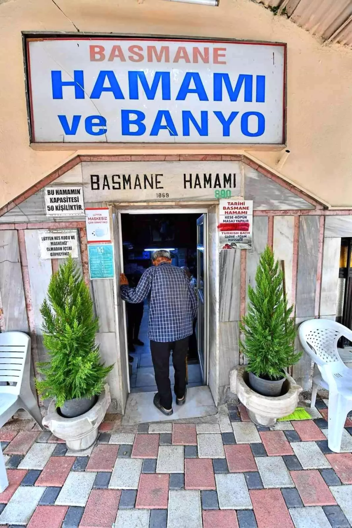 Basmane Hamamı\'nın kapısı barınma sorunu yaşayan kadınlara da açılacak