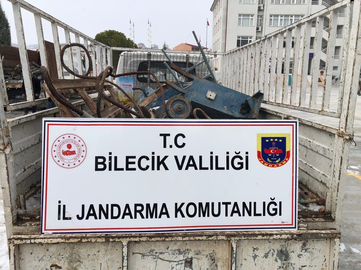 Bilecik\'te mermer ocağından hırsızlık şüphelisi 3 kişi tutuklandı