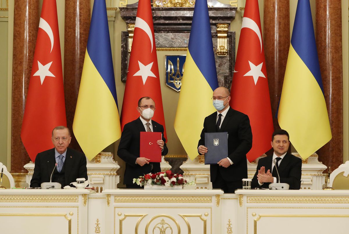 Cumhurbaşkanı Erdoğan: "(Ukrayna ile) Bugünkü toplantılarımız ve imzaladığımız anlaşmalar stratejik ortaklığımızı daha ileri noktaya taşıma...