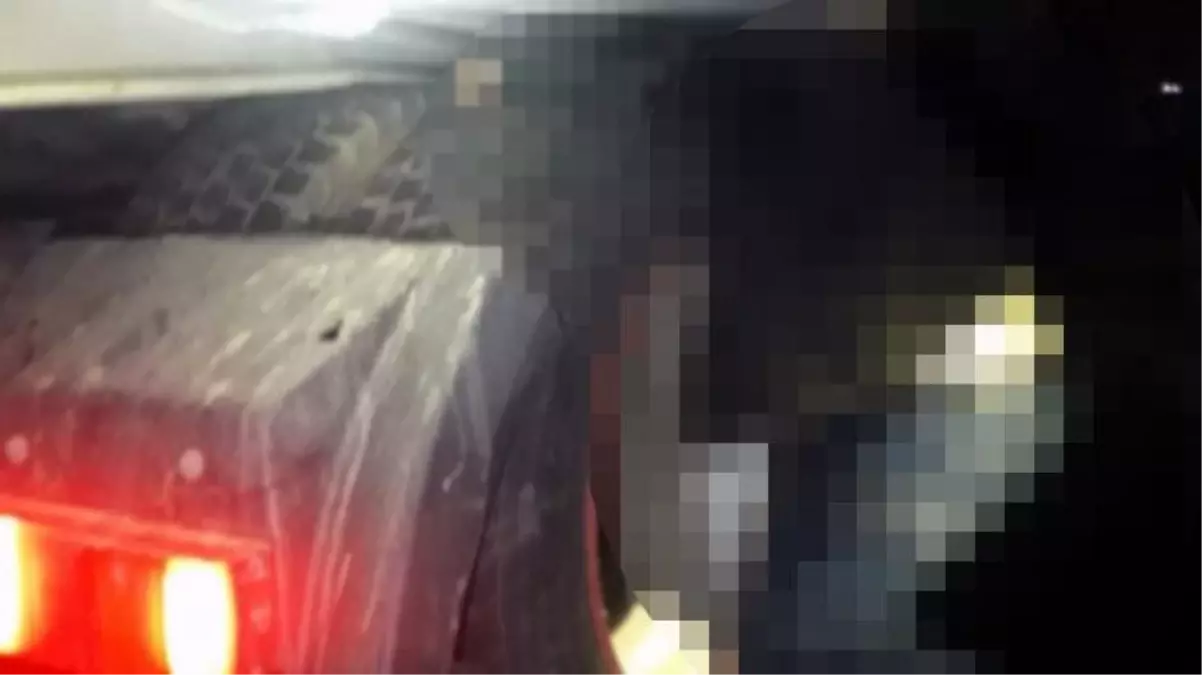 Mersin\'den gece yarısı feci haber! Kafası dorse ile lastik arasında sıkışan tır şoförü hayatını kaybetti