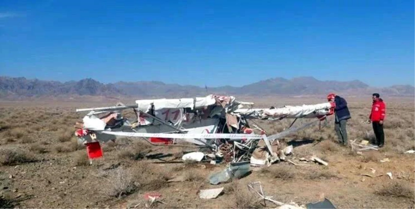 Son dakika haber | İran\'da küçük uçak düştü: 2 ölü