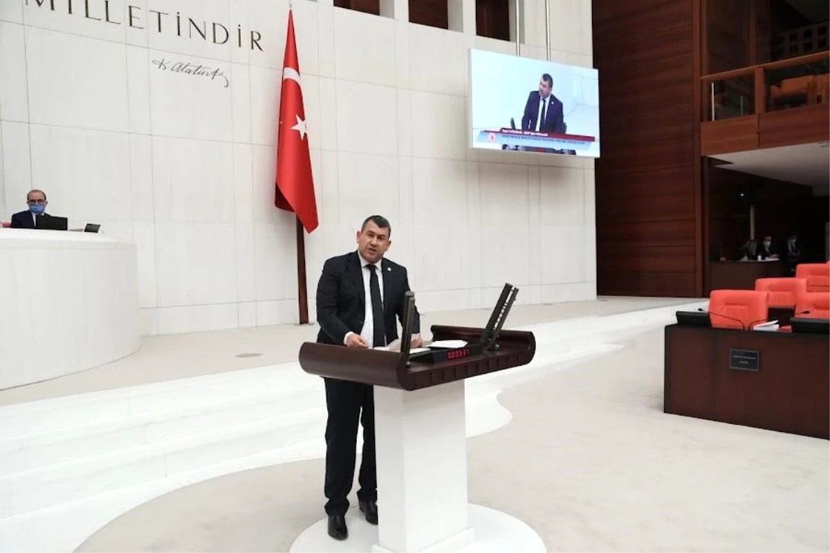 MHP\'li Yaşar Karadağ: "Öğretmenlik Meslek Kanunu öğretmenlerin birçok sıkıntısını gideriyor"