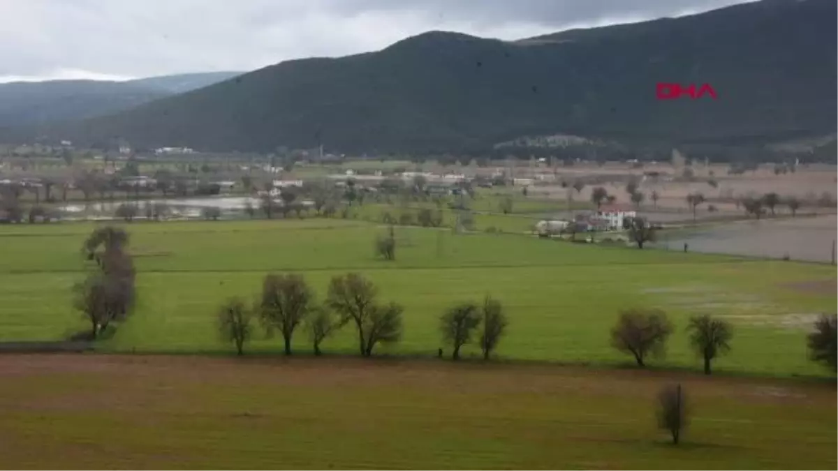 MUĞLA\'DA ŞİDDETLİ YAĞMUR SU BASKINLARINA NEDEN OLDU