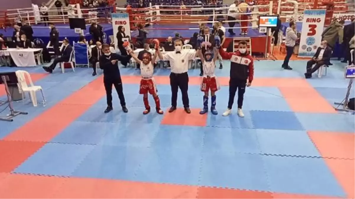 Son dakika haberi: Ordu\'daki Türkiye Kick Boks Şampiyonası\'nda Vanlı Sporcular, 13 madalya kazandı