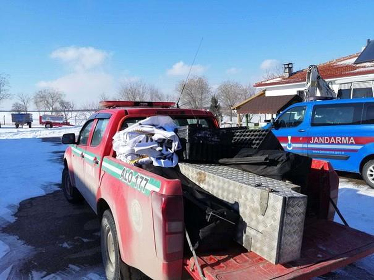 Orman işletmesinden hırsızlık yapan 3 şüpheli tutuklandı
