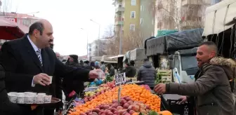 Pazarcılar soğuk havada salep ile ısındı