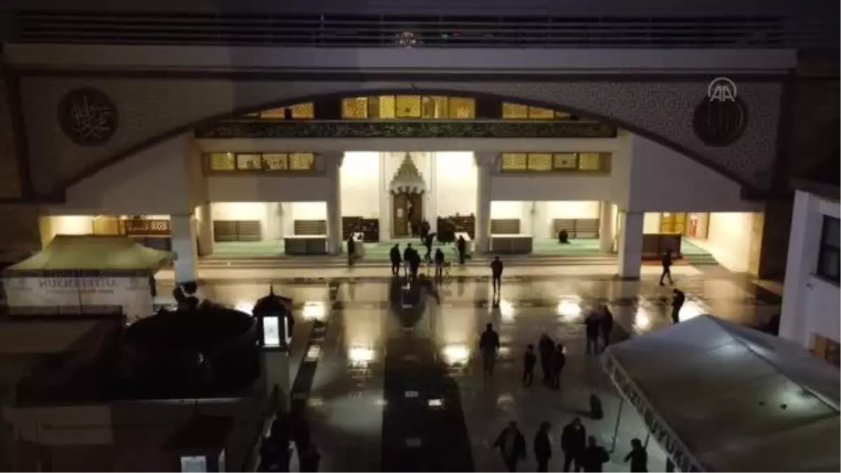 Regaip Kandili dualarla idrak edildi