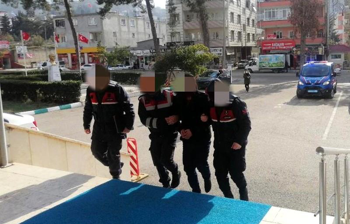 Resmi belgede sahtecilik suçundan gözaltına alınan şahıs tutuklandı