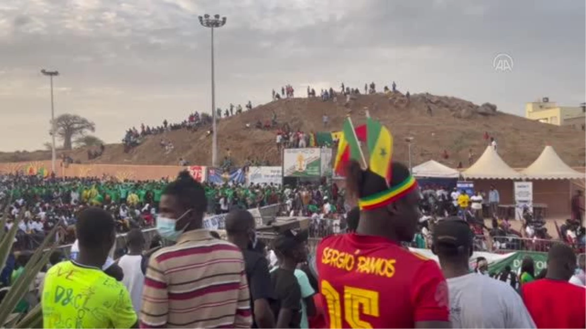 Senegal\'in Afrika Uluslar Kupası\'nda finale kalması Dakar\'da sevinçle karşılandı