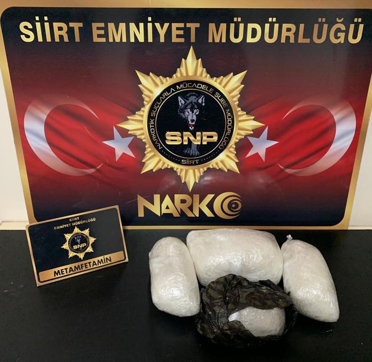 Siirt\'te otomobilde 2 kilo 316 gram uyuşturucu ele geçirildi