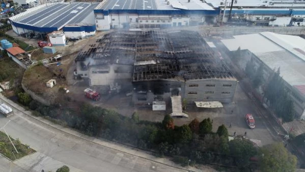 Adana'daki fabrikada 7 saat süren yangının çıkış nedeni araştırılıyor
