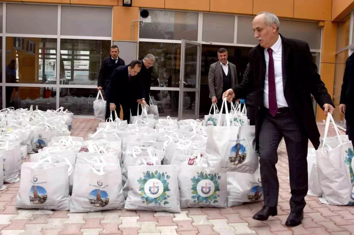 Bu ilçede zengin fakir demeden herkese eşit yardım yapılıyor