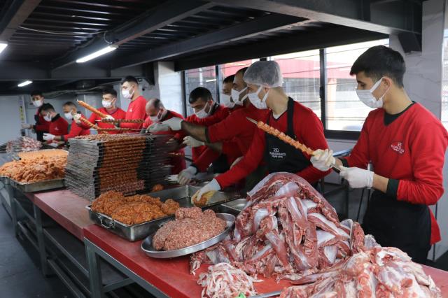 Kebabın başkenti Adana'da günlük et tüketimi 80 tonla rekor kırdı