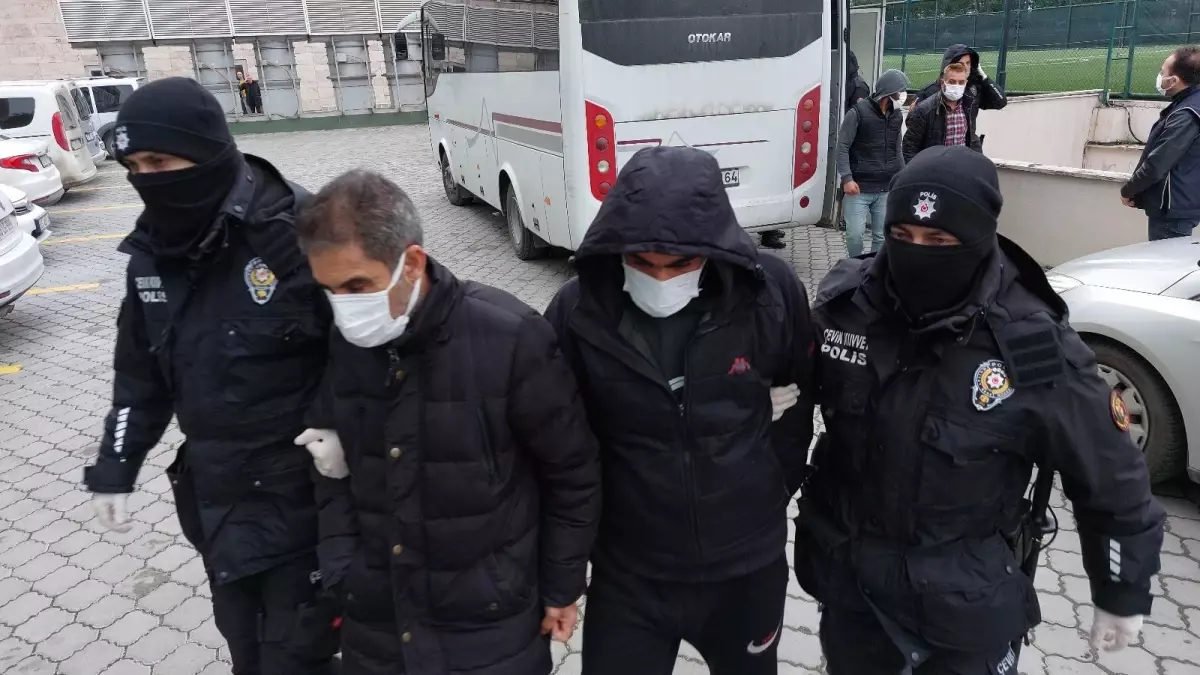 Samsun\'da 12 DEAŞ üyesine operasyon