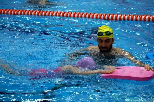 Yenişehir'de belediyesinden astım hastalarına özel yüzme kursu