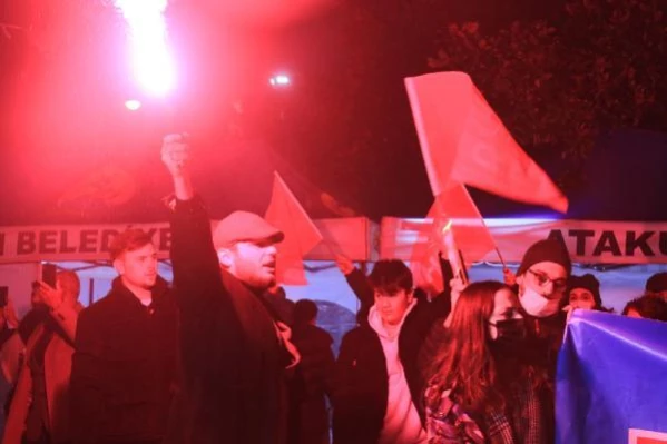 Samsun'da Onur Anıtı'nda dev Atatürk posteri ile yürüyüş: Çevre illerden de katılım oldu!